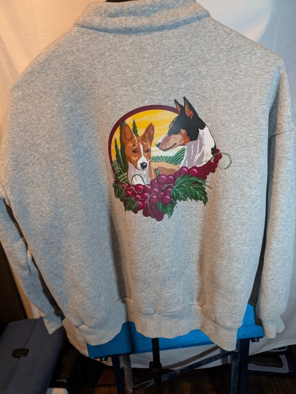 Anrabess Sz M Women's Gray Sweatshirt~Safari Basenjis Running Motif
